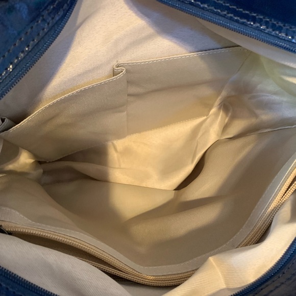 VIVID BY SUKRITI Navy Blue Floral Pattern 100% Genuine Leather Tote - Picture 7 of 11